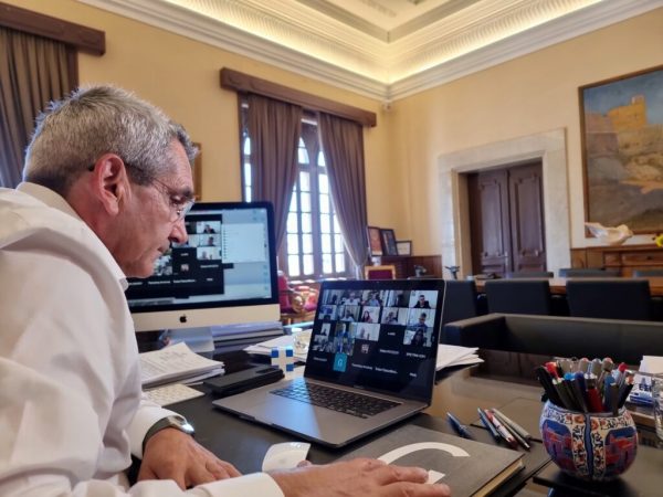 Δημιουργείται μονάδα φροντίδας απόρων ηλικιωμένων ανθρώπων στην Ρόδο