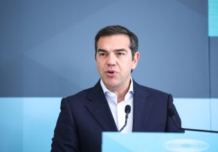 Ένα δάκτυλο αρκεί: Ο Αλέξης Τσίπρας για την Παγκόσμια Ημέρα ΑΙDS