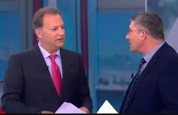 Άκης Παυλόπουλος: «Γιατί δεν με αφήνεις να παρκάρω;» – Απίθανη ατάκα στον Δημήτρη Οικονόμου