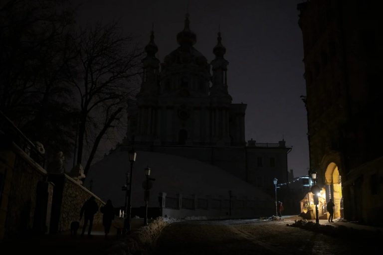 Οδησσός: Απαιτούνται μήνες για την αποκατάσταση των υποδομών