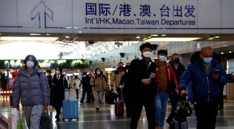 Κίνα: Παγκόσμιος συναγερμός από το νέο κύμα κοροναϊού – Φόβοι για νέα στελέχη – Ποιες οι κινήσεις της Ευρώπης