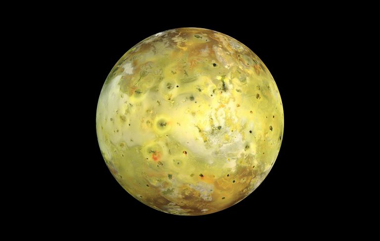 Για τα μάτια του Δία: Η «Ήρα» της NASA κατασκοπεύει την καυτή αντίζηλη Ιώ