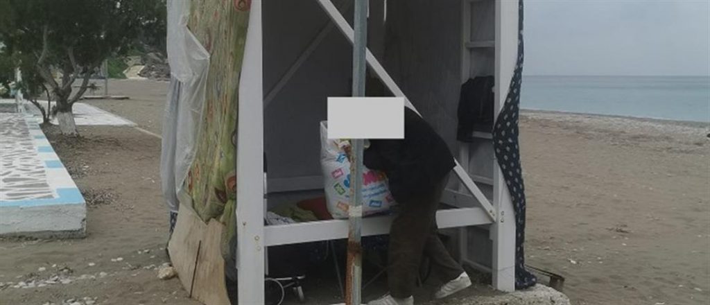 Ρόδος: Άστεγος έμενε σε πύργο ναυαγοσώστη