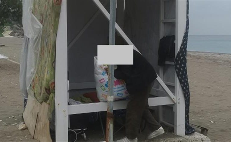 Ρόδος: Άστεγος έμενε σε πύργο ναυαγοσώστη