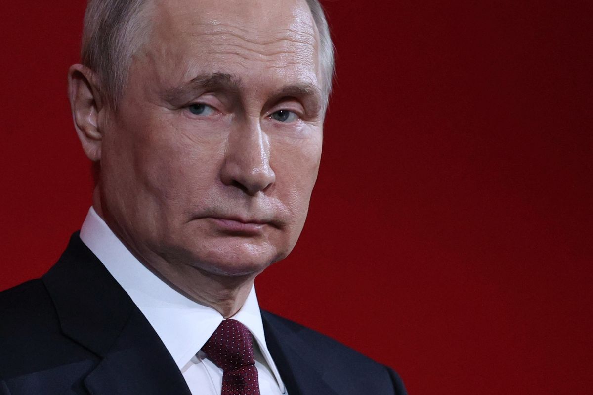 Βλαντίμιρ Πούτιν: Ο Πρόεδρος τα βάζει και με τον Μπάτμαν