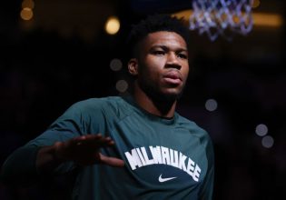 «Τρελά» κέφια από τον Αντετοκούνμπο: Ο απίθανος χορός στο «Madison Square Garden»