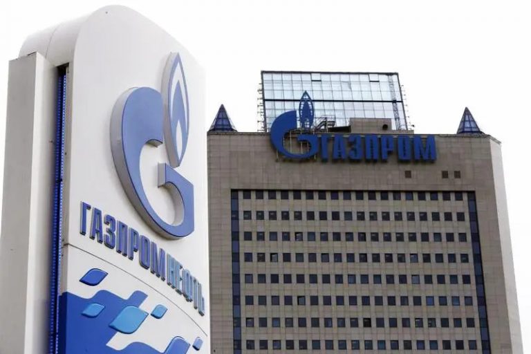 Gazprom: Απαγόρευσαν στους εργαζόμενους να ταξιδεύουν στο εξωτερικό