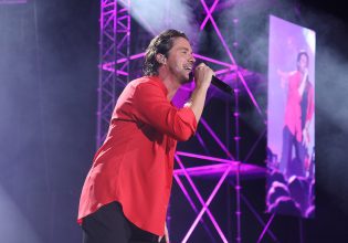 Νίκος Οικονομόπουλος: Πιστεύω πολύ στον θεό κι ας με λένε γραφικό – Δεν θα γίνει ντοκιμαντέρ η ζωή μου, αλλά…