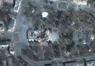 Πόλεμος στην Ουκρανία: Θύματα των μαχών μνημεία, αγάλματα και χώροι πολιτισμού