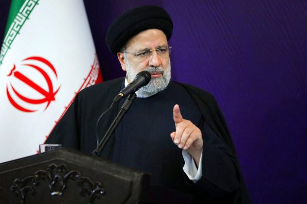 Ιράν: «Κανένα έλεος» για τους εχθρούς της Ισλαμικής Δημοκρατίας – Απειλεί ο Εμπραχίμ Ραϊσί
