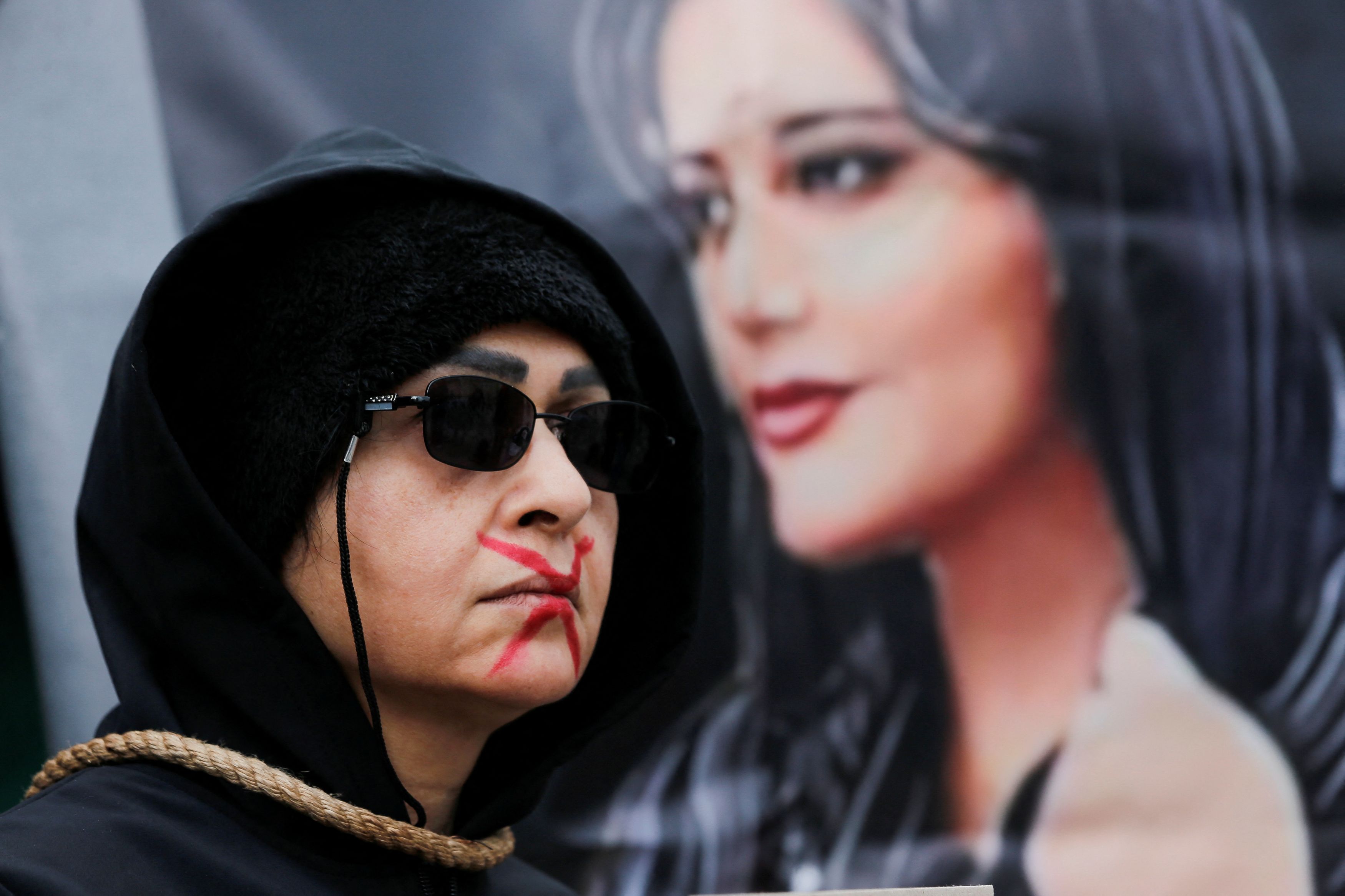 Ιράν: Κρύβοντας ακτιβιστές σε κοινή θέα - Το δίκτυο των πολιτών που προστατεύει τους διαδηλωτές