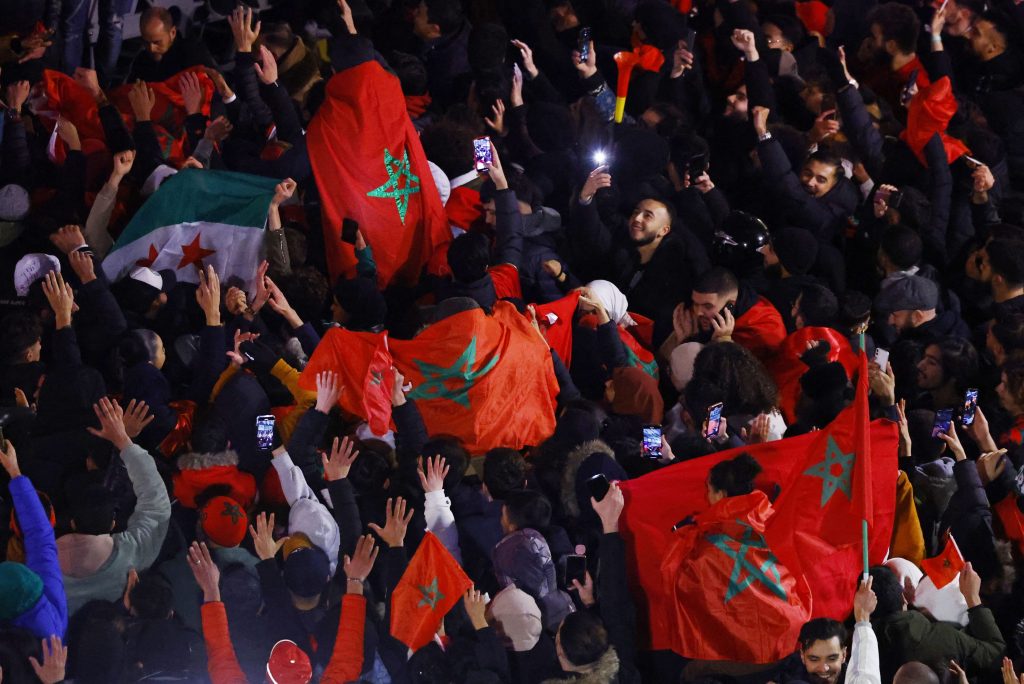 Απόβαση στο Κατάρ – Πάνω από 30.000 άραβες στη Ντόχα