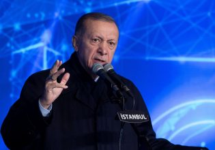 H απολυταρχική στροφή του Ερντογάν και οι πρακτικές τύπου Πούτιν