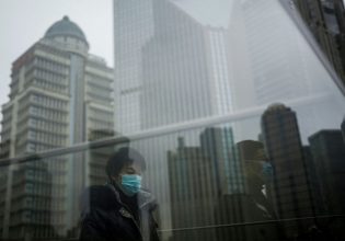 Κίνα: Η κυβέρνηση αποκρύπτει τα κρούσματα ενώ ο κοροναϊός εξαπλώνεται ταχύτατα – Εκατομμύρια καθημερινές μολύνσεις