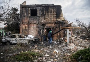 2023: Οι ανοιχτές πληγές και οι μεγάλες προκλήσεις που αφήνει το 2022 στην επόμενη χρονιά