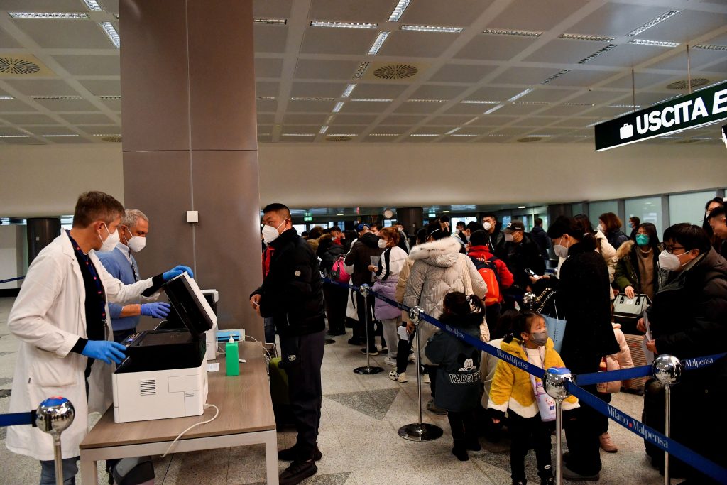 Κοροναϊός: Κατά του ελέγχου των επιβατών από Κίνα τάσσεται το ECDC