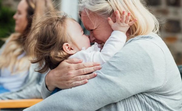 «Είπα στην κόρη μου ότι δεν θέλω άλλο εγγόνι αν είναι να το μεγαλώσω πάλι εγώ»