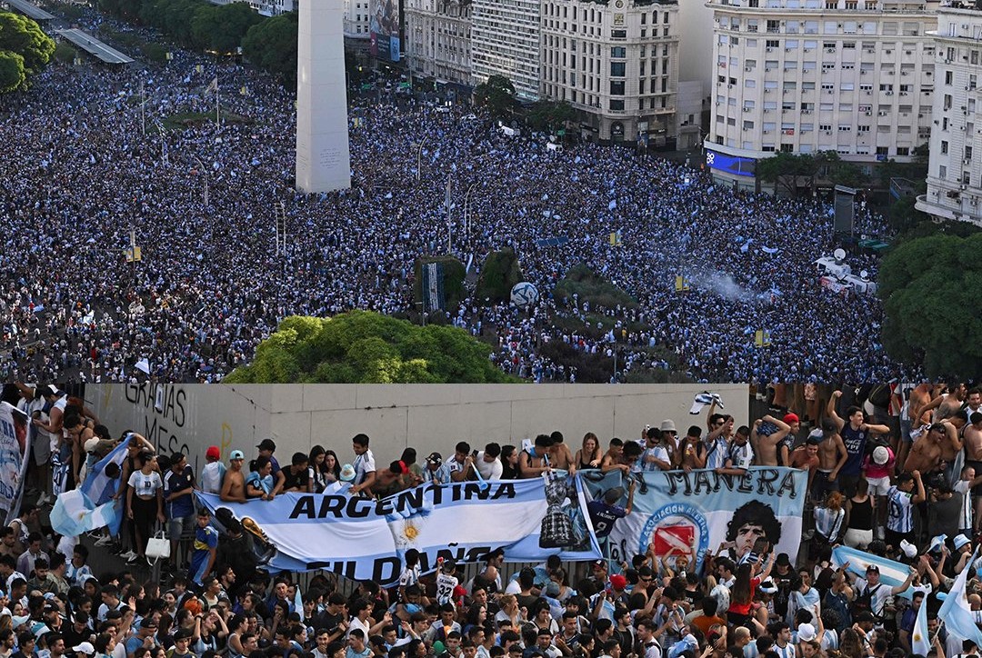 Πανικός στην Αργεντινή μετά την πρόκριση στον τελικό: Βγήκαν στους δρόμους, ατέλειωτο πάρτι