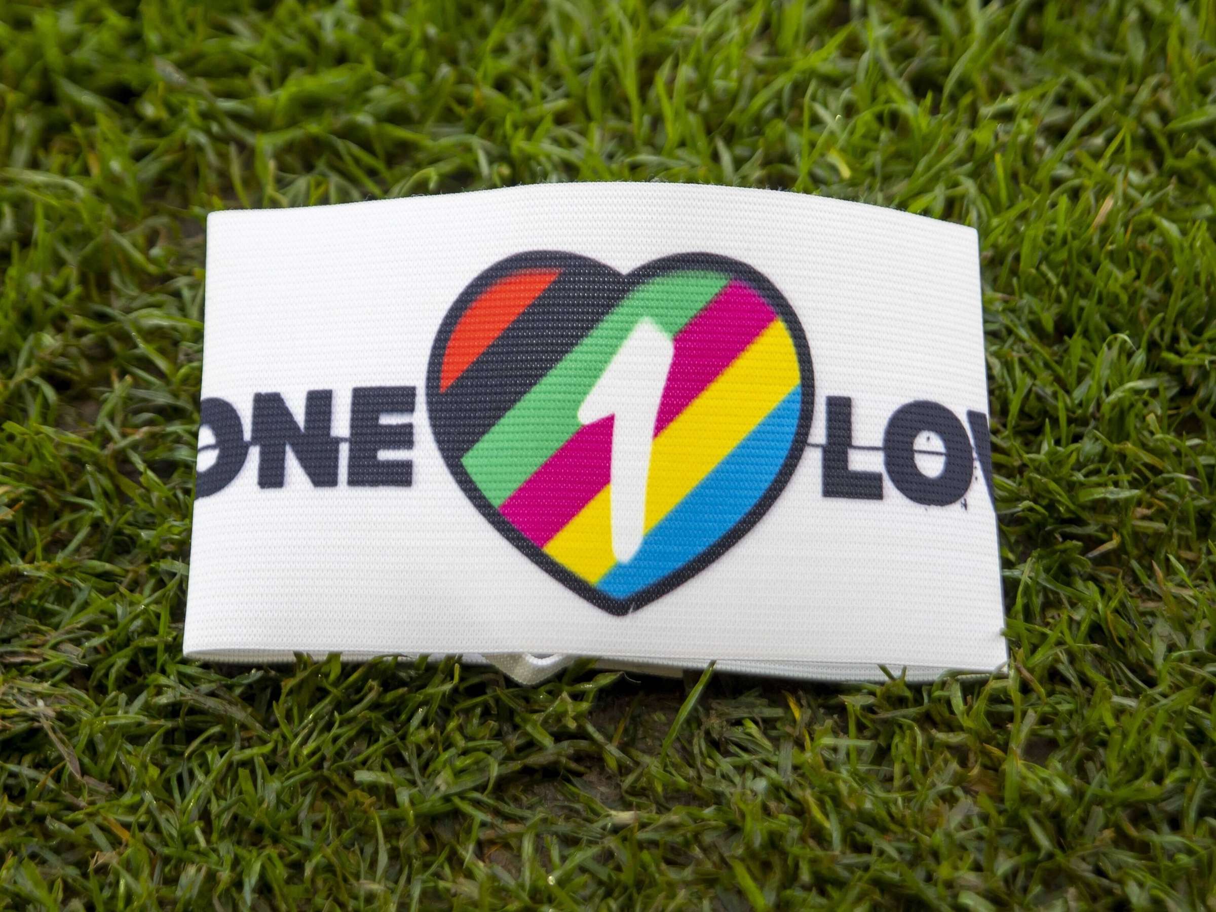 «OneLove» ενώ δίπλα από τους πανηγυρισμούς του Μουντιάλ βασάνιζαν ΛΟΑΤΚΙ+ άτομα