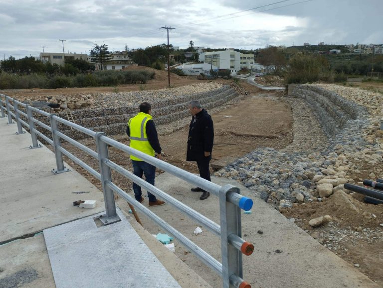 Παραδίδεται η νέα σύγχρονη γέφυρα του Σταυρωμένου Ρεθύμνου