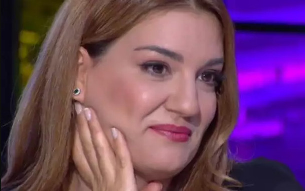 Ελίνα Παπίλα: «Λύγισε» on air – «Δεν μπορούσα να το διαχειριστώ καθόλου»