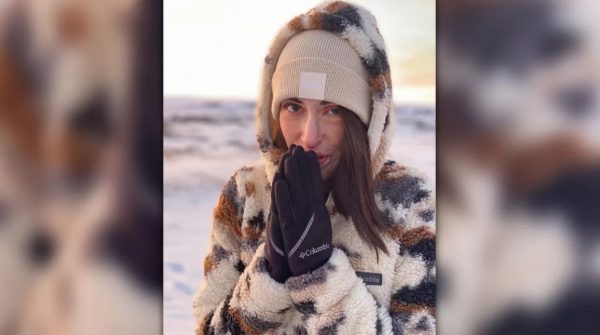 Ιωάννα Παλιοσπύρου: Απολαμβάνει το χιόνι – Δείτε φωτογραφίες