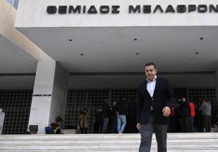 Υποκλοπές: Γιατί πήγε ο Τσίπρας στον Ντογιάκο