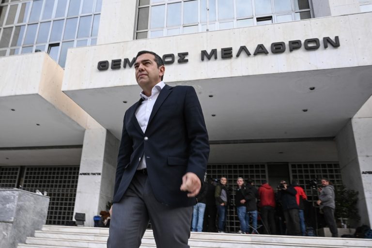 ΣΥΡΙΖΑ: Η Δευτέρα της διττής στρατηγικής του Τσίπρα