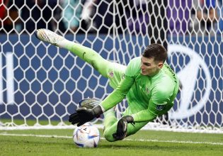 Ιαπωνία – Κροατία 1-1, 1-3 πεν: Απίθανος Λιβάκοβιτς έστειλε την «Χρβάτσκα» στα προημιτελικά
