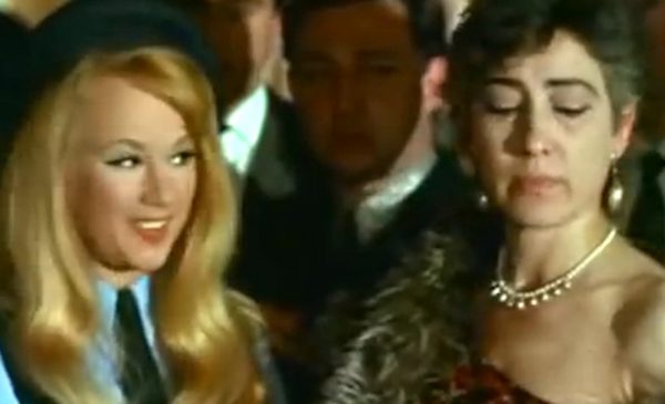 Η πιο γνωστή κομπάρσος του ελληνικού κινηματογράφου δεν ήταν ηθοποιός, αλλά…