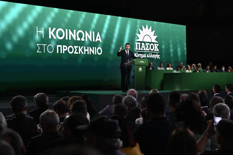 «Πράσινο» πρόγραμμα απέναντι στην πόλωση – Τι θα πει ο Ανδρουλάκης για το κόστος διαβίωσης