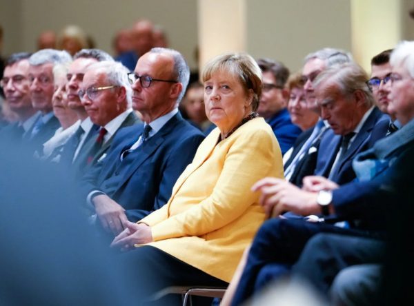 Μέρκελ για Ουκρανία: «Αποτύχαμε να αποτρέψουμε τον πόλεμο» – Αποκλείει τη συμμετοχή της σε ειρηνευτική διαδικασία