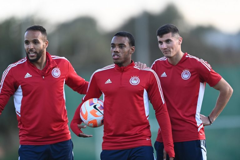 Πρώτο τεστ για Ολυμπιακό – Επιστρέφει στη δράση με Χάντερσφιλντ