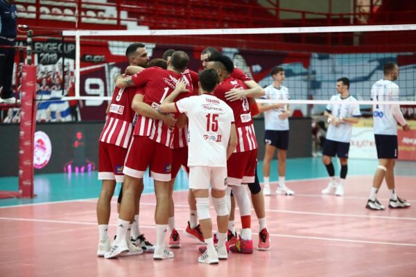 ΟΦΗ – Ολυμπιακός (1-3): Άνετη επικράτηση για τους «ερυθρόλευκους» στην Κρήτη