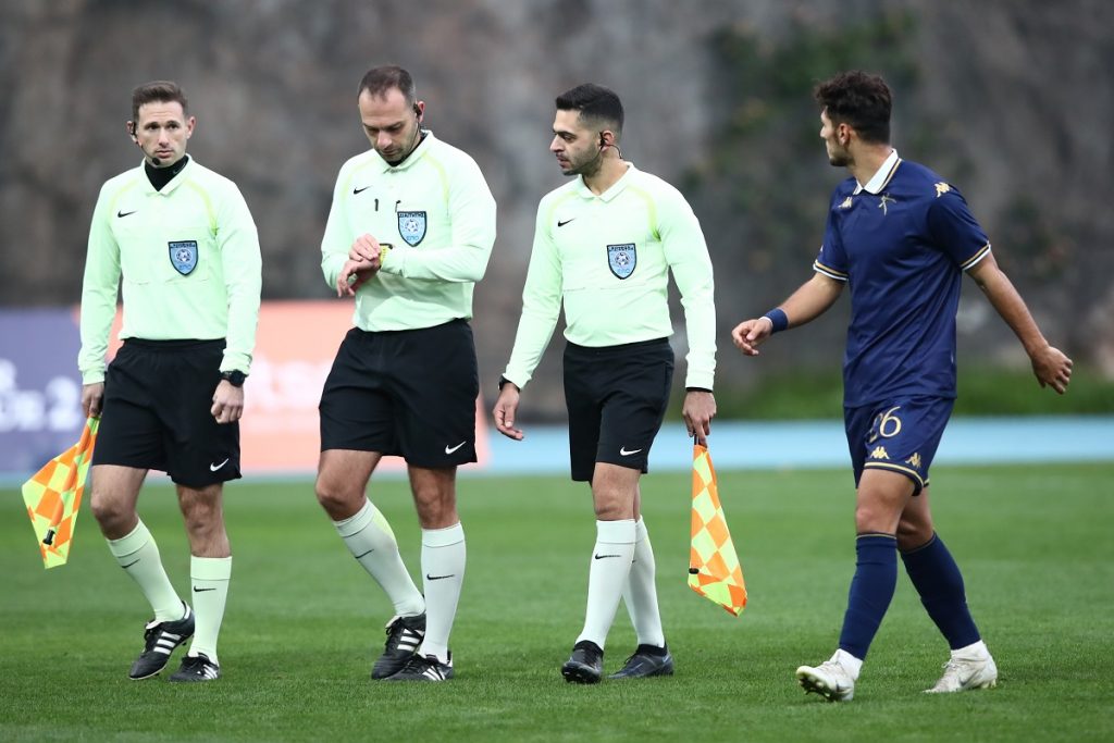 Η ΕΠΟ βάζει στον «πάγο» τους διαιτητές του Ελ Πάσο – Η ανακοίνωση της ομοσπονδίας