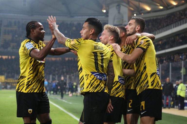 ΑΕΚ – Λαμία 3-0: Ο Φαν Βέερτ «καθάρισε» για την Ένωση