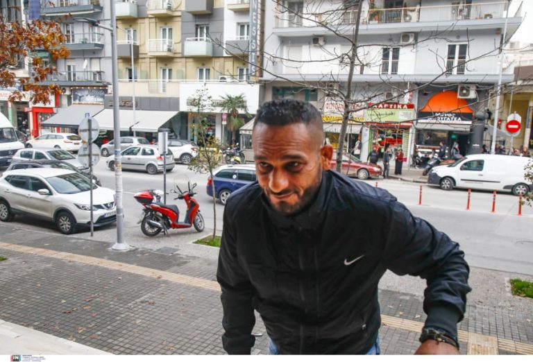 Πατέρας 16χρονου Ρομά: «Ζητάω συγγνώμη από την οικογένεια του, δεν μου φταίνε σε τίποτα τα παιδιά του»