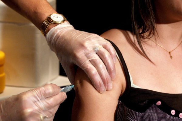 ΠΟΥ: Μία δόση εμβολίου για HPV αρκεί