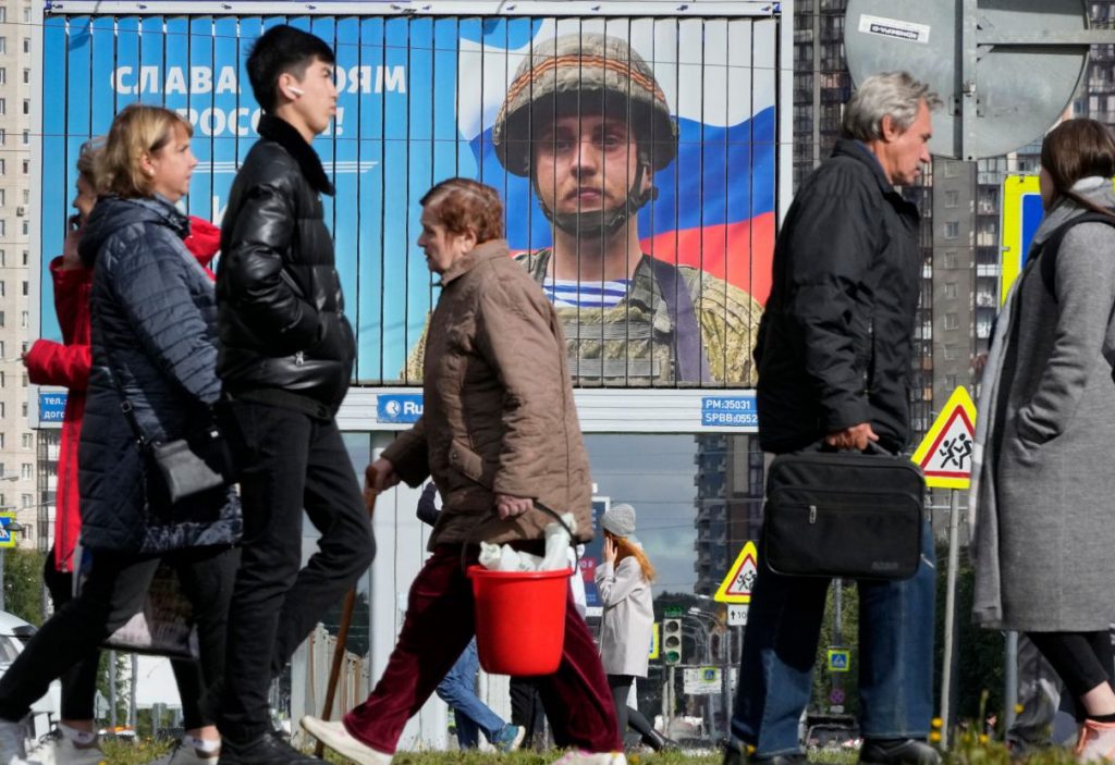 Ρωσία: Το 55% των Ρώσων είναι υπέρ των συνομιλιών με την Ουκρανία και μόνο το 25% υπέρ της συνέχισης του πολέμου