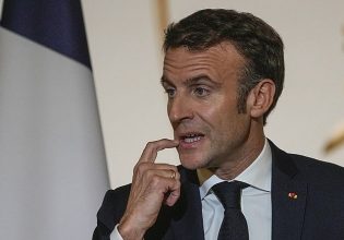 Εμανουέλ Μακρόν: Επίθεση για τις «εγγυήσεις ασφαλείας» στον Πούτιν προκειμένου να τερματιστεί ο πόλεμος