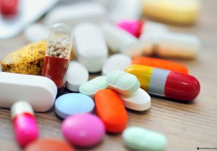 ΣΦΕΕ: Πρόταση ελέγχου πωλήσεων σε όλη την αλυσίδα φαρμάκου για τις ελλείψεις