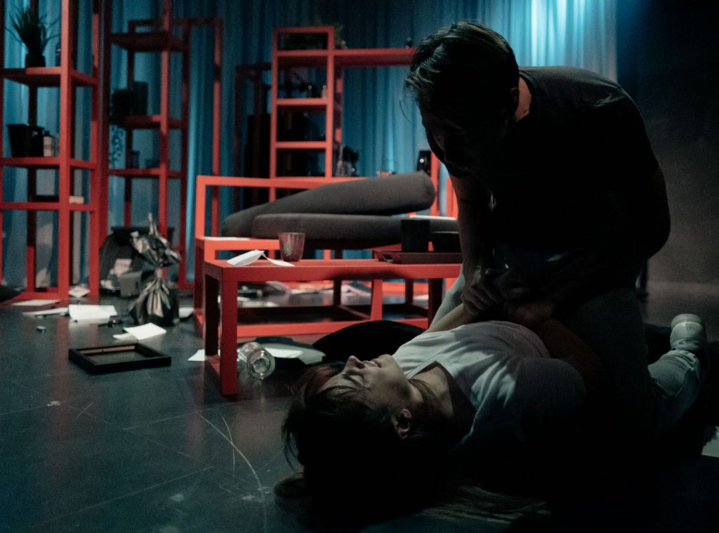 Η μεγάλη αγάπη του κοινού έφεραν παράταση για τον «Παιχνιδοποιό» στο Θέατρο Γκλόρια