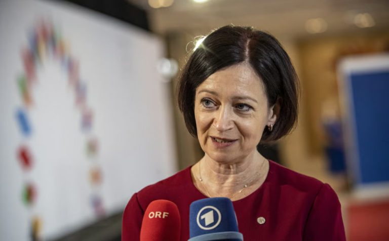 Η Frontex στο στόχαστρο της ΕΕ – Ερευνούν την επικεφαλής Aija Kalnaja