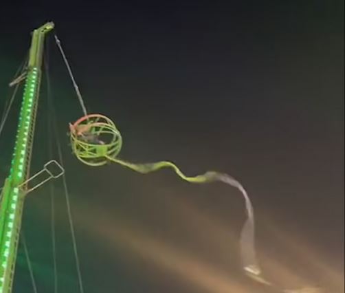 Βρετανία: Τρόμος σε χριστουγεννιάτικο λούνα παρκ στο Λονδίνο – Έσπασε η αλυσίδα παιχνιδιού