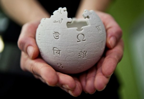 Βικιπαίδεια: Είκοσι χρόνια ζωής και 215.000 λήμματα