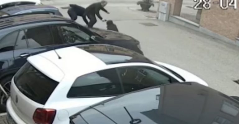 Ιταλία: Κοσμηματοπώλης κατηγορείται για δολοφονία επειδή πυροβόλησε και σκότωσε δύο ληστές