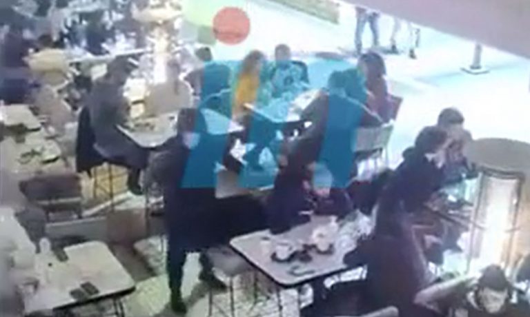 Η στιγμή των πυροβολισμών στη Νέα Σμύρνη