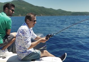 «Fishy»: Η Μιμή Ντενίση και ο Σπύρος Πούλης ξεναγούνται σε όμορφα σημεία της χώρας