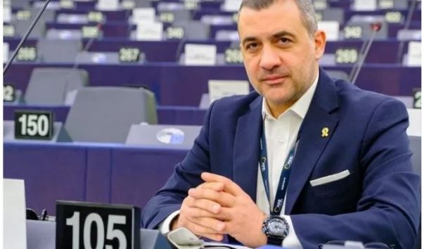 Εύα Καϊλή: Κύπριος ευρωβουλευτής καταγγέλλει ότι τον προσέγγισε για τροπολογίες υπέρ του Κατάρ