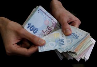 Η Τουρκία ελπίζει στις χώρες του Κόλπου για να σώσει τη λίρα